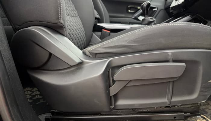 2022 Tata Harrier XT PLUS 2.0L KRYOTEC DARK EDITON, Diesel, Manual, 57,570 km, Driver Side Adjustment Panel