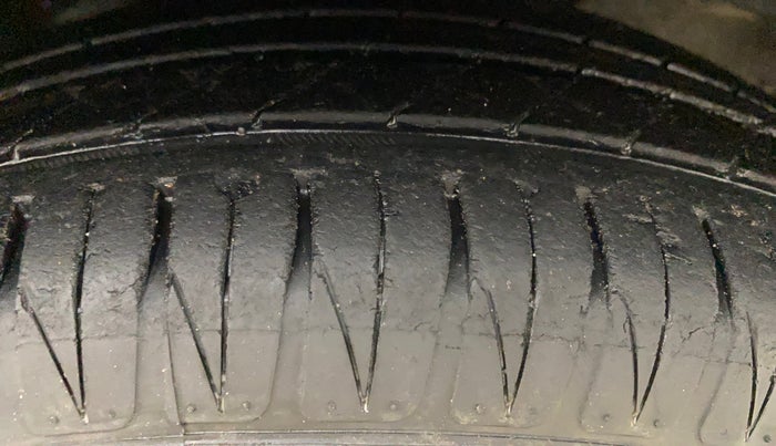 2015 Honda Jazz 1.2L I-VTEC S, Petrol, Manual, 42,088 km, Right Front Tyre Tread