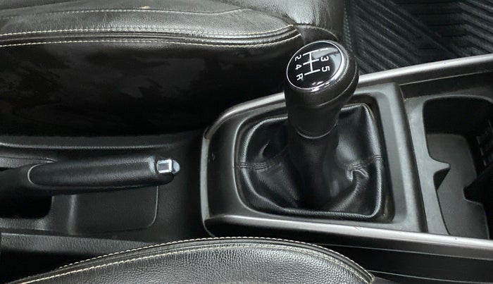 2020 Maruti XL6 ALPHA MT, Petrol, Manual, 27,295 km, Gear Lever