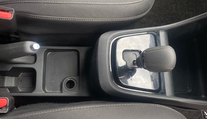 2023 Tata PUNCH  ACCOMPLISHED AMT CAMO EDITION, Petrol, Automatic, 40,036 km, Gear Lever