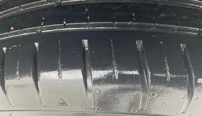 2023 Tata PUNCH  ACCOMPLISHED AMT CAMO EDITION, Petrol, Automatic, 40,036 km, Left Rear Tyre Tread