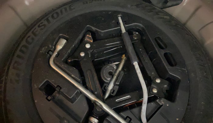 2016 Mahindra Kuv100 K6 6 STR, Petrol, Manual, 34,715 km, Spare Tyre