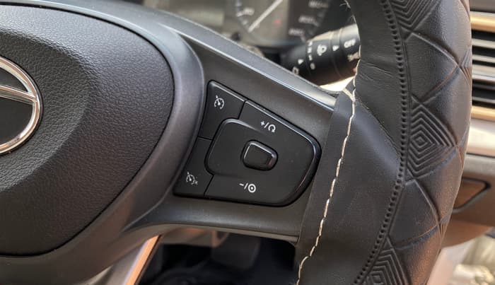 2021 Tata PUNCH ACCOMPLISHED AMT, Petrol, Automatic, 30,122 km, Adaptive Cruise Control