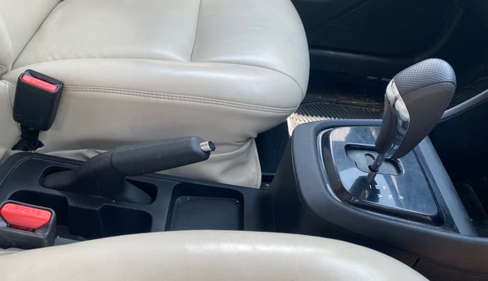 2021 Tata PUNCH ACCOMPLISHED AMT, Petrol, Automatic, 30,122 km, Gear Lever