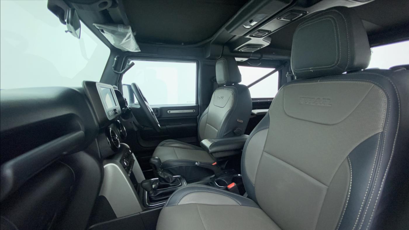 2020 Mahindra Thar LX  P 4WD AT CONVERTIBLE, Petrol, Automatic, 10,254 km, Right Side Front Door Cabin