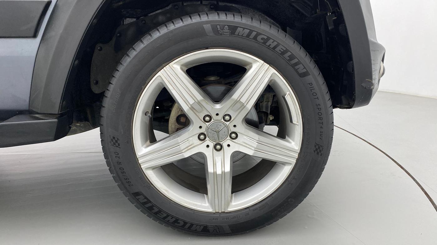 2020 Mahindra Thar LX  P 4WD AT CONVERTIBLE, Petrol, Automatic, 10,254 km, Right Front Wheel