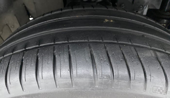 2020 Mahindra Thar LX  P 4WD AT CONVERTIBLE, Petrol, Automatic, 10,254 km, Right Front Tyre Tread