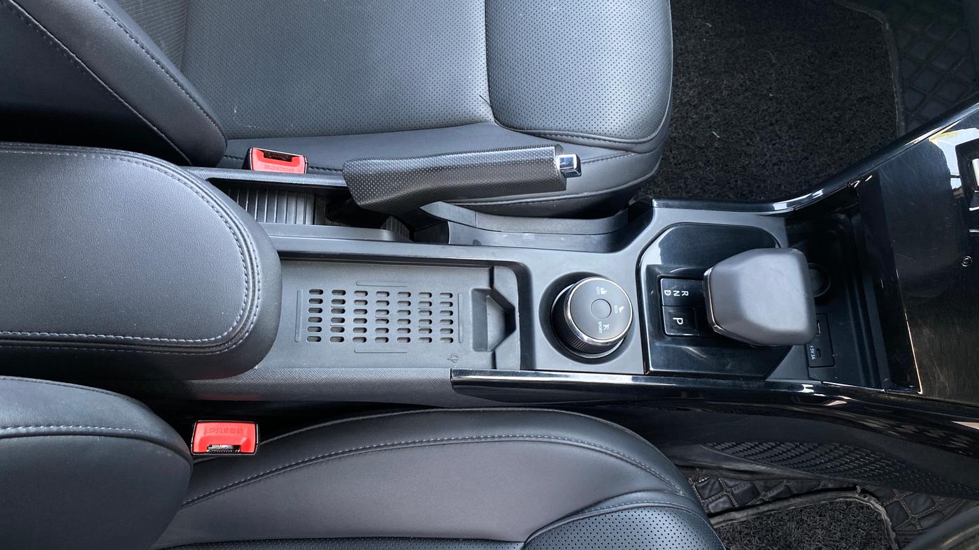 2023 Tata NEXON FEARLESS PLUS 1.2 REVOTRON 7 DCA DT, Petrol, Automatic, 57,912 km, Gear Lever