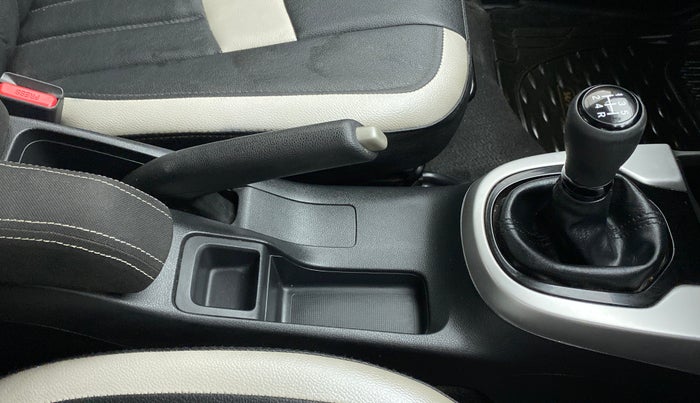 2017 Honda WR-V 1.2 i-VTEC VX MT, Petrol, Manual, 23,183 km, Gear Lever