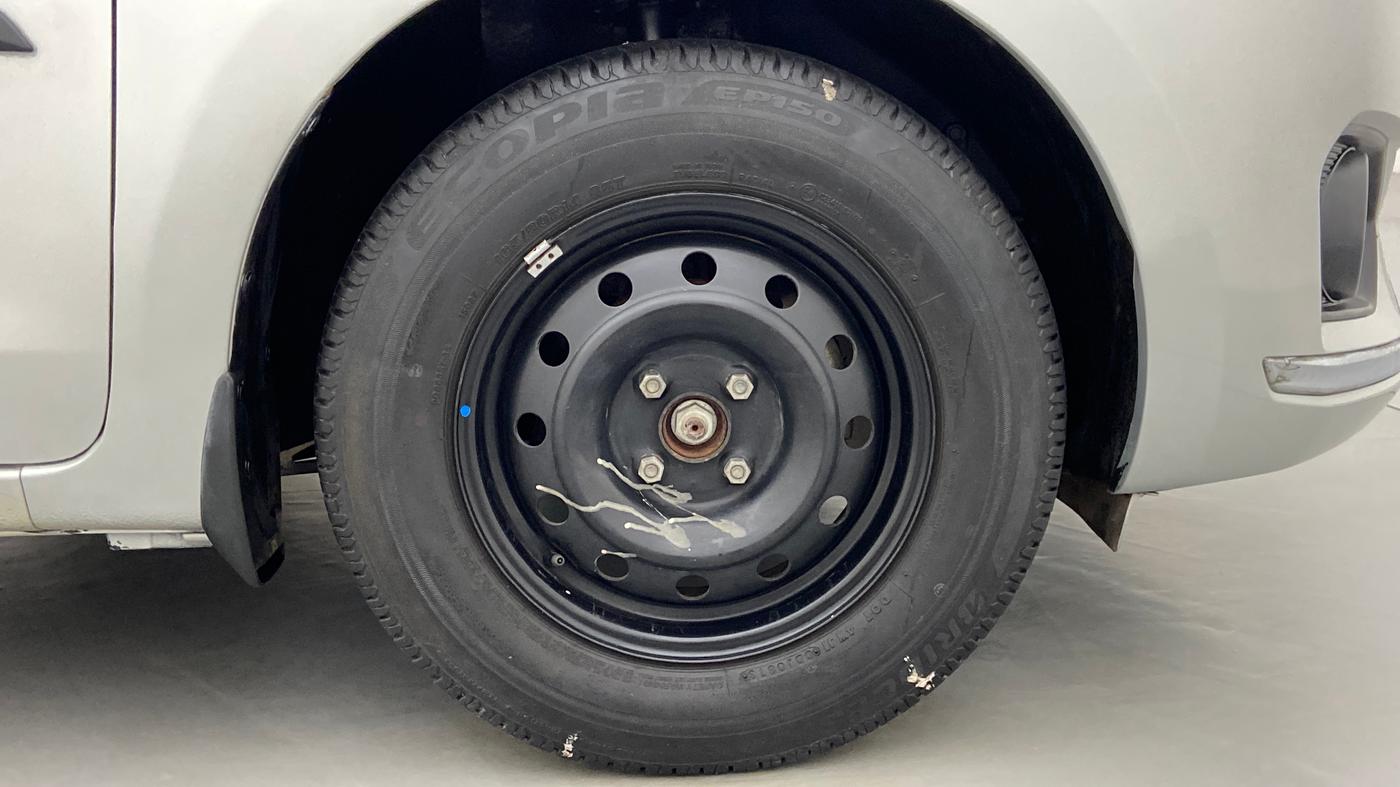 2018 Maruti Dzire VXI, Petrol, Manual, 20,053 km, Right Front Wheel