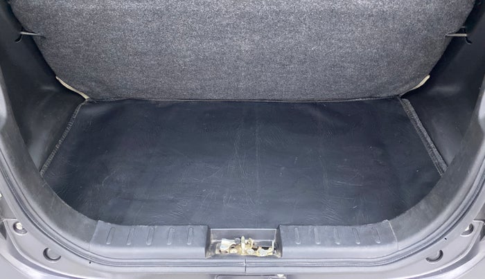2021 Maruti Alto LXI, Petrol, Manual, 16,557 km, Boot Inside