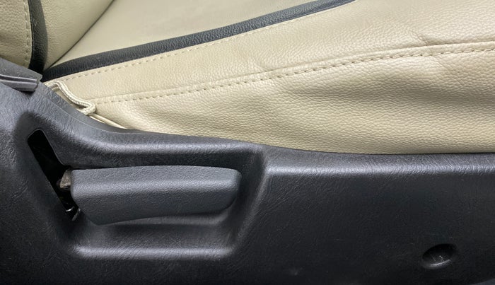 2021 Maruti Alto LXI, Petrol, Manual, 16,557 km, Driver Side Adjustment Panel