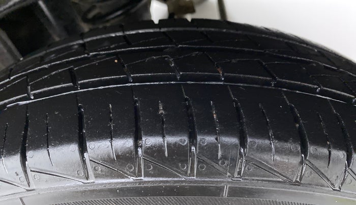 2021 Maruti Alto LXI, Petrol, Manual, 16,557 km, Left Rear Tyre Tread