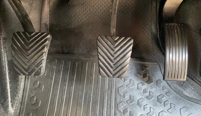 2019 Hyundai VENUE SX(O) 1.4 CRDI, Diesel, Manual, 37,203 km, Pedals