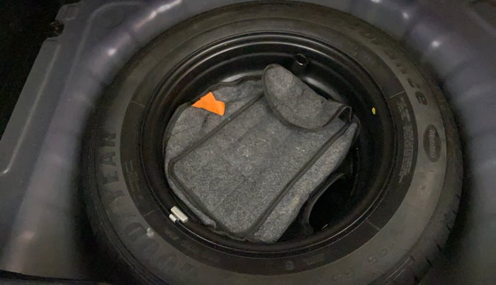 2019 Hyundai VENUE SX(O) 1.4 CRDI, Diesel, Manual, 37,203 km, Spare Tyre