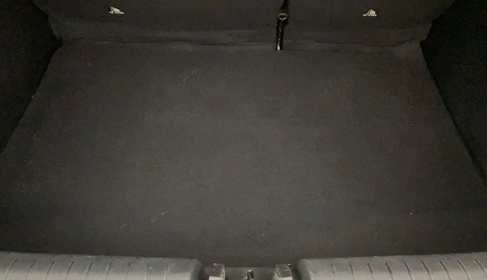 2019 Hyundai VENUE SX(O) 1.4 CRDI, Diesel, Manual, 37,203 km, Boot Inside