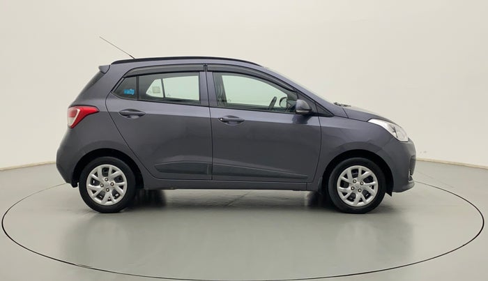 2018 Hyundai Grand i10 SPORTZ 1.2 KAPPA VTVT, Petrol, Manual, 28,806 km, Right Side View