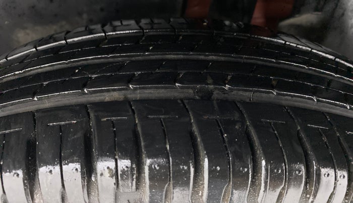 2019 Maruti Dzire VXI, Petrol, Manual, 27,811 km, Left Rear Tyre Tread