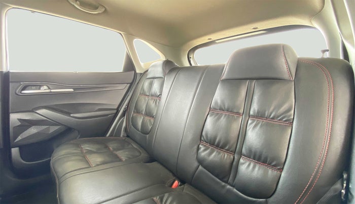 2021 KIA SELTOS HTK PLUS 1.5 DIESEL, Diesel, Manual, 19,971 km, Right Side Rear Door Cabin