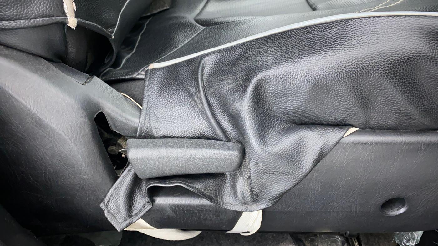 2019 Maruti Alto LXI, Petrol, Manual, 71,318 km, Driver Side Adjustment Panel