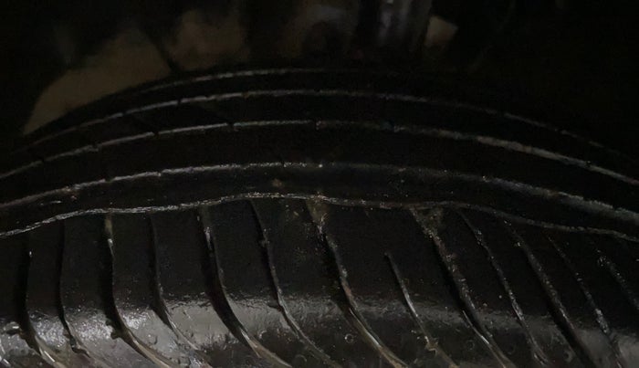 2020 Maruti Baleno ALPHA PETROL 1.2, Petrol, Manual, 92,648 km, Left Front Tyre Tread