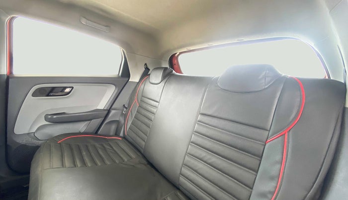 2021 Tata ALTROZ XT 1.2, Petrol, Manual, 37,773 km, Right Side Rear Door Cabin