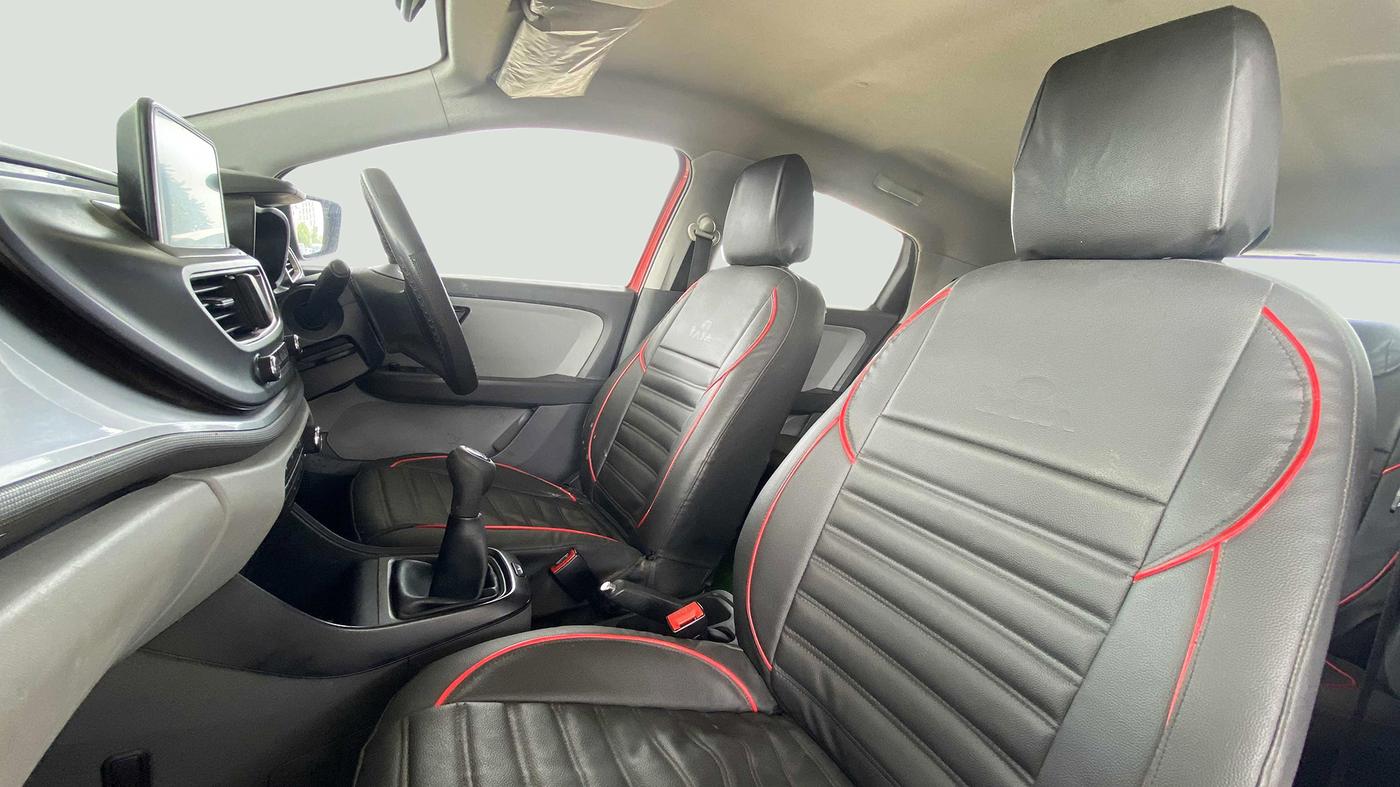 2021 Tata ALTROZ XT 1.2, Petrol, Manual, 37,773 km, Right Side Front Door Cabin