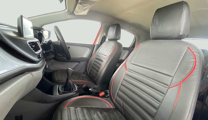 2021 Tata ALTROZ XT 1.2, Petrol, Manual, 37,773 km, Right Side Front Door Cabin
