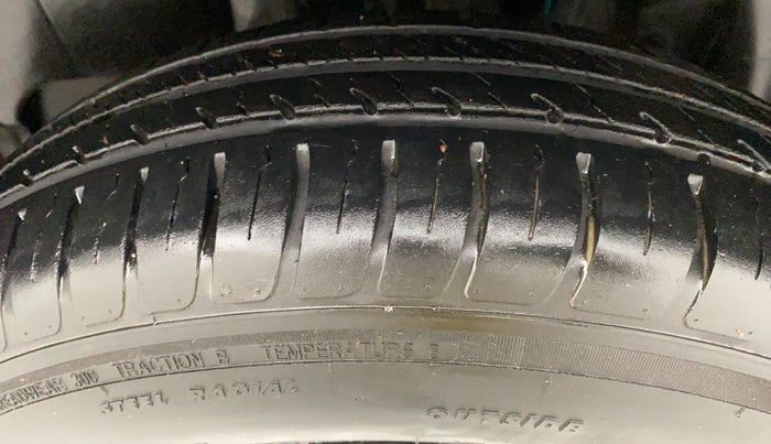 2021 Maruti Swift VXI D, Petrol, Manual, 15,922 km, Left Rear Tyre Tread