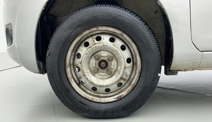 2011 Maruti Ritz LXI, CNG, Manual, 93,419 km, Left Front Wheel