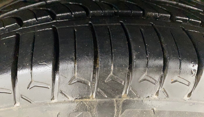 2018 Maruti Dzire ZXI PLUS, Petrol, Manual, 77,155 km, Right Front Tyre Tread