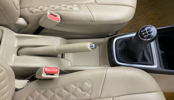 2018 Maruti Dzire ZXI PLUS, Petrol, Manual, 77,155 km, Gear Lever