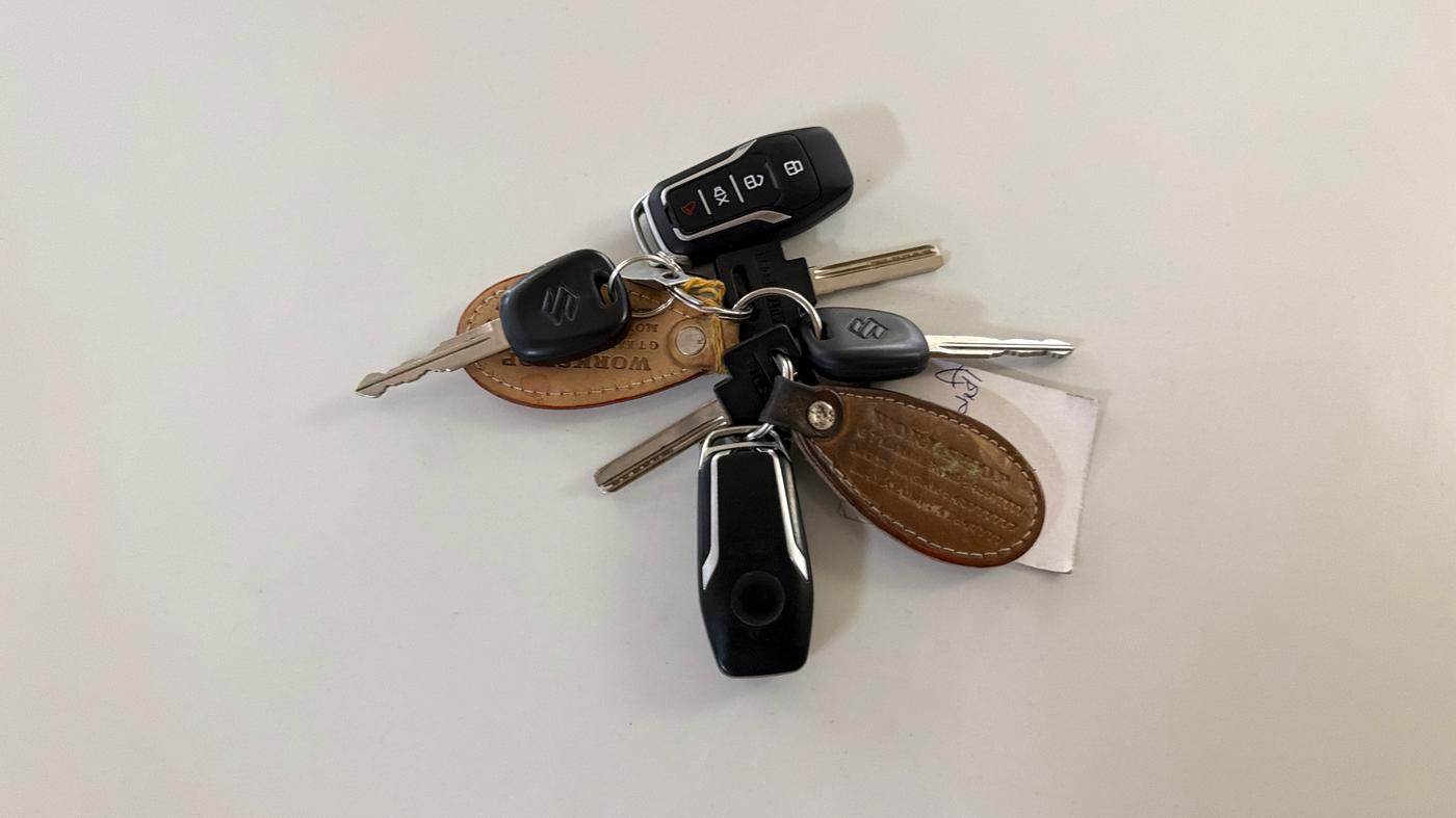 2020 Maruti Swift LXI, Petrol, Manual, 30,683 km, Key Close Up