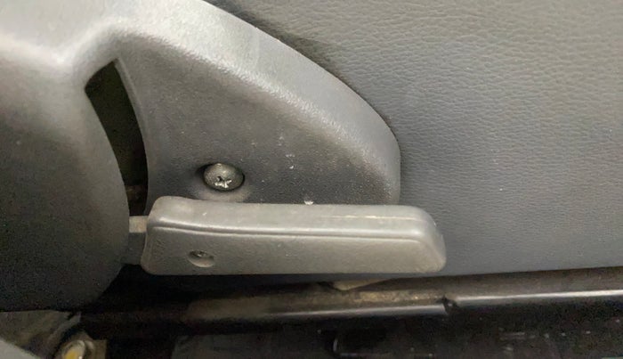 2014 Maruti Alto 800 LXI, Petrol, Manual, 45,482 km, Driver Side Adjustment Panel