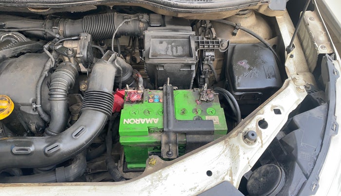 2018 Renault Captur RXT DIESEL DUAL TONE, Diesel, Manual, 1,21,157 km, Engine View - Left