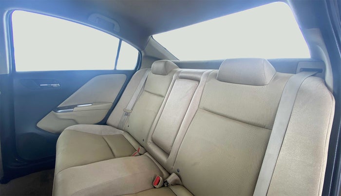 2016 Honda City V MT PETROL, Petrol, Manual, 64,329 km, Right Side Rear Door Cabin