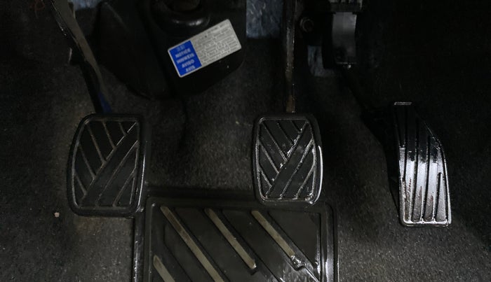 2019 Maruti Swift VXI D, Petrol, Manual, 21,390 km, Pedals