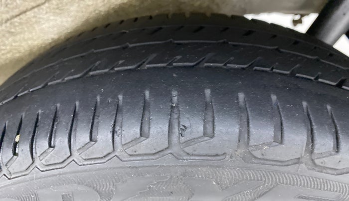 2017 Maruti Wagon R 1.0 VXI, Petrol, Manual, 82,388 km, Left Rear Tyre Tread
