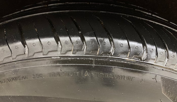 2018 Maruti Baleno ALPHA DIESEL 1.3, Diesel, Manual, 99,790 km, Right Rear Tyre Tread