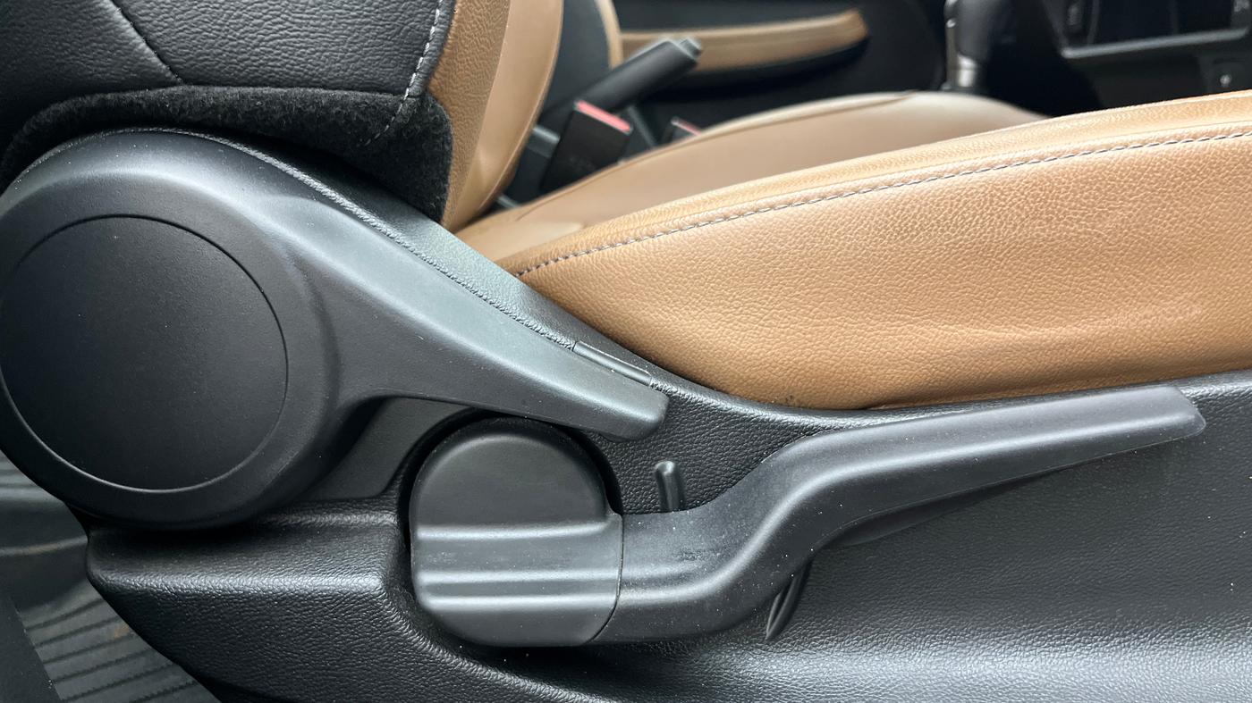 2024 Honda ELEVATE ZX CVT, Petrol, Automatic, 18,312 km, Driver Side Adjustment Panel