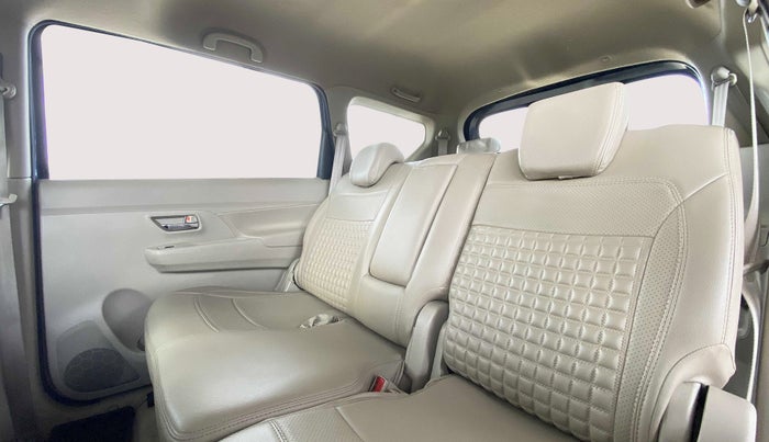 2020 Maruti Ertiga ZXI Plus SHVS, Petrol, Manual, 25,791 km, Right Side Rear Door Cabin