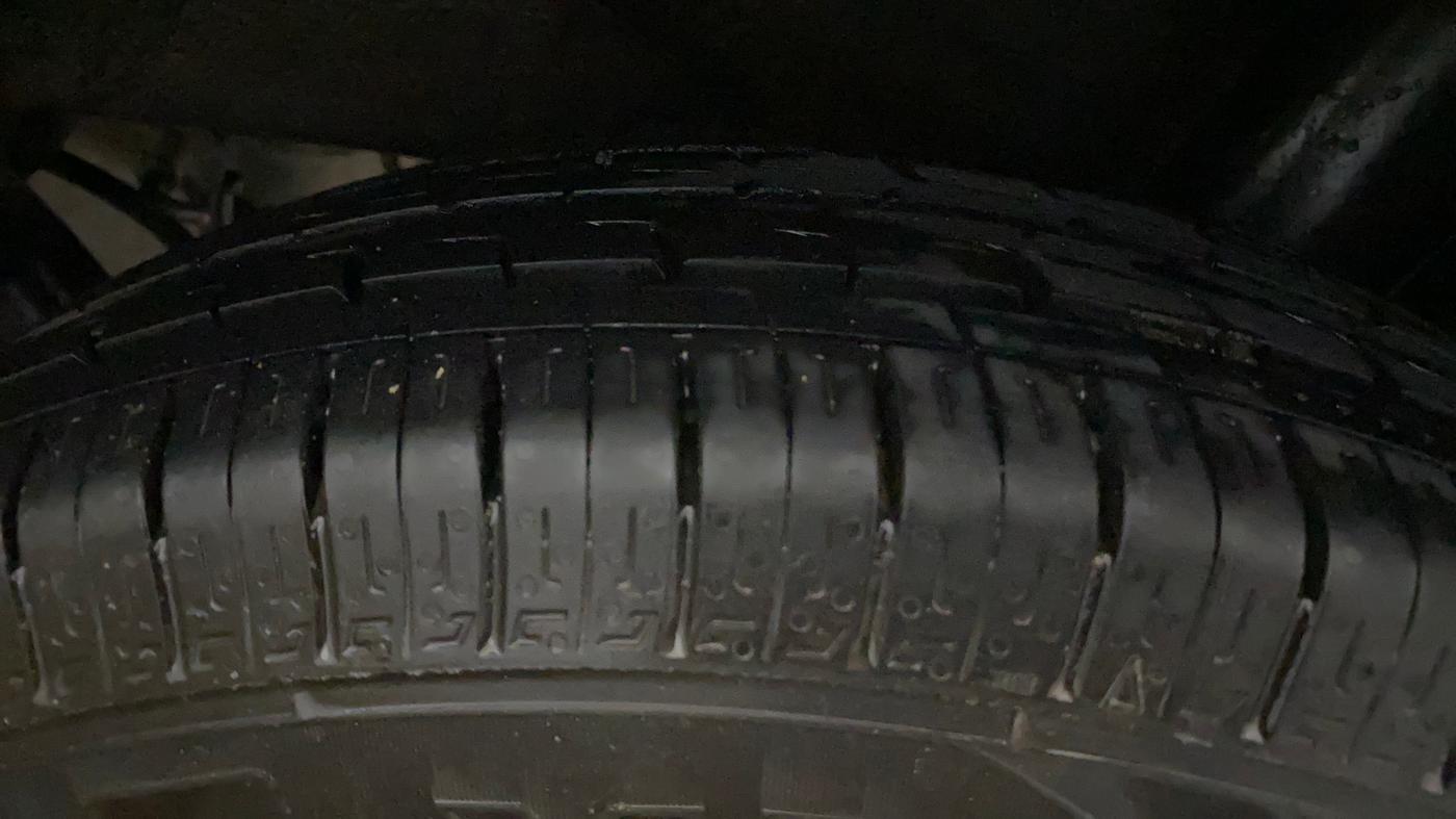 2022 Hyundai NEW SANTRO MAGNA EXECUTIVE CNG, CNG, Manual, 44,250 km, Left Rear Tyre Tread