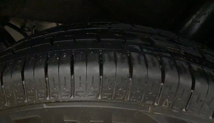 2022 Hyundai NEW SANTRO MAGNA EXECUTIVE CNG, CNG, Manual, 44,179 km, Left Rear Tyre Tread