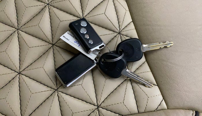 2022 Hyundai NEW SANTRO MAGNA EXECUTIVE CNG, CNG, Manual, 44,179 km, Key Close Up