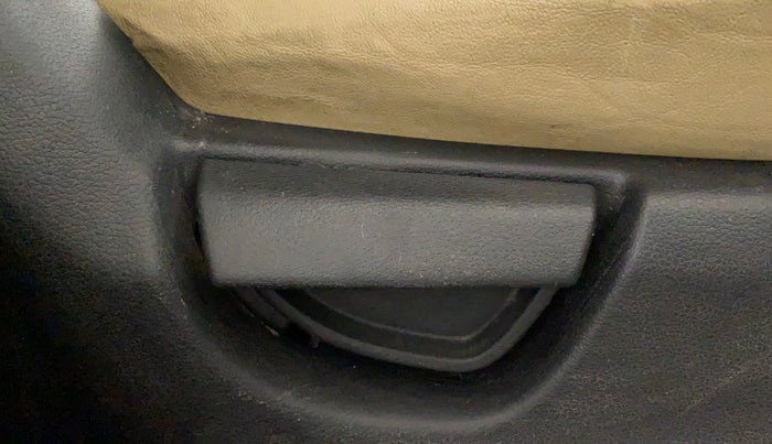 2022 Hyundai NEW SANTRO MAGNA EXECUTIVE CNG, CNG, Manual, 44,179 km, Driver Side Adjustment Panel