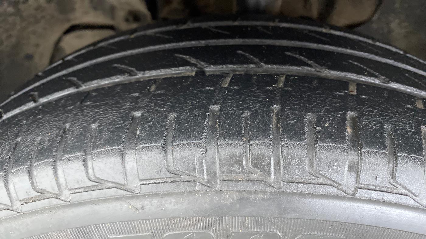 2018 Tata Tiago XT 1.2 REVOTRON, Petrol, Manual, 44,300 km, Left Front Tyre Tread