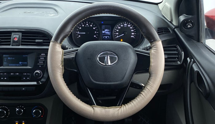 2018 Tata Tiago XT 1.2 REVOTRON, Petrol, Manual, 44,300 km, Steering Wheel Close Up