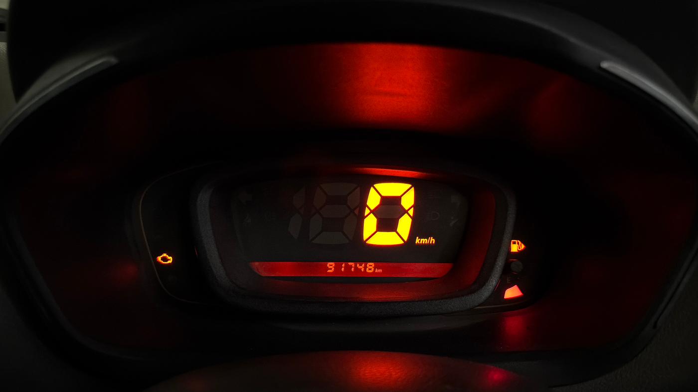 2016 Renault Kwid RXT 1.0 (O), Petrol, Manual, 91,756 km, Odometer Image