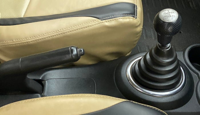 2013 Honda Amaze 1.2 SMT I VTEC, CNG, Manual, 91,509 km, Gear Lever