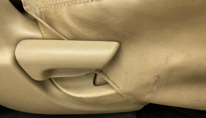 2013 Honda Amaze 1.2 SMT I VTEC, CNG, Manual, 91,509 km, Driver Side Adjustment Panel